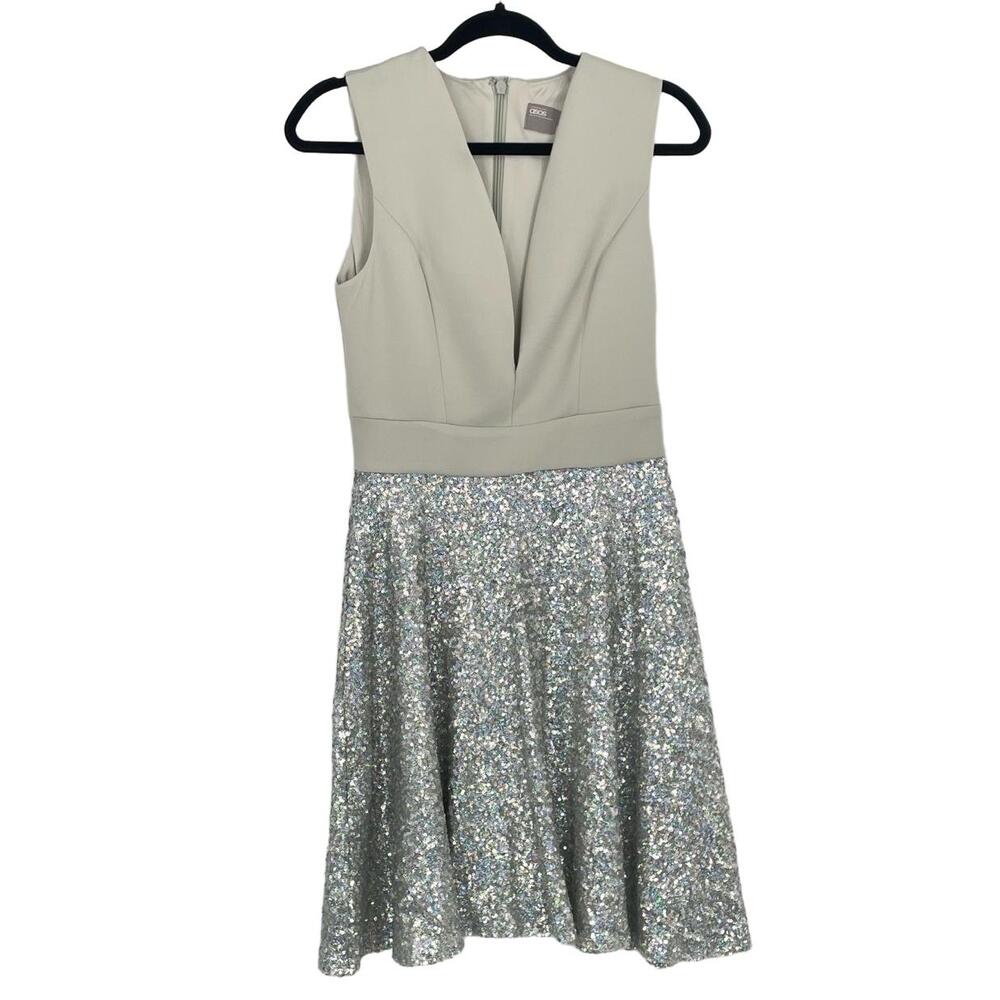 ASOS Women's Beige Silver Iridescent Sequin V-Neck Party Dress Size‎ US 6